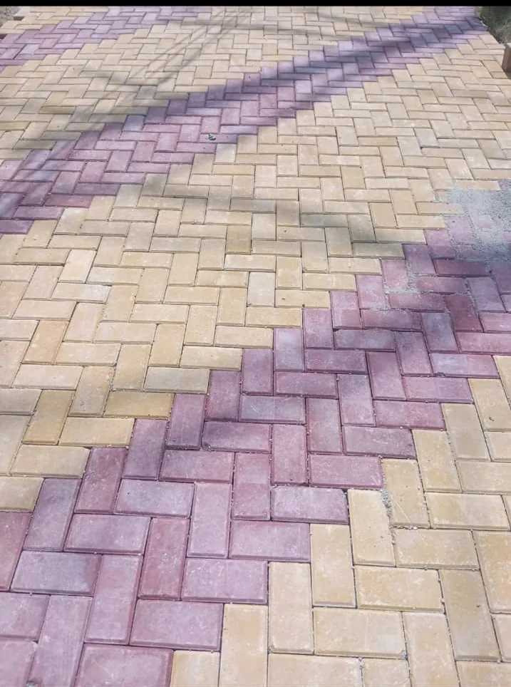 Flowing paving patterns — actual supplied paving photo